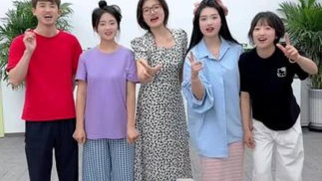 泡芙炸弹，哈哈好玩 #办公室搞笑 #真会玩系列 #盲选