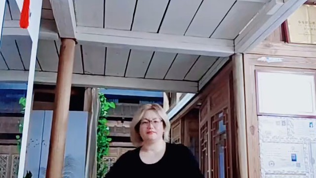 让我带你来享受一下“摇滚爱情”！