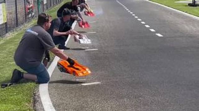 去吧！旋风冲锋号。 #玩具赛车 #赛车 #仿真赛车 #比赛现场 #奥斯陆赛车