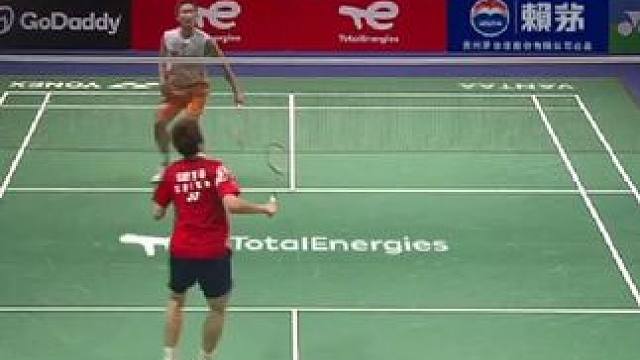 “石头杀球集锦”#羽毛球 #石宇奇