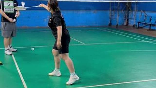 羽毛球单双打必会的三种反手握拍 想打好羽毛球这三种反手握拍一定要掌握好#羽毛球训练 #羽毛球教学 #