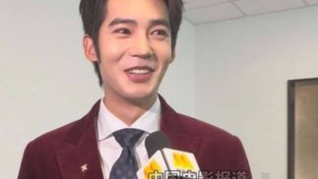 #于适说媒体朋友是我们最重要的伙伴 #于适 谈自己对#电影频道传媒关注单元 各项荣誉的看法，他说能得