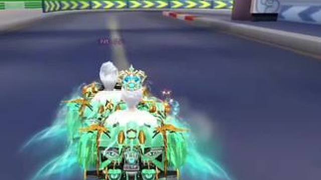 关跑去低端场收割 #陈伯全能王 #陈伯 #内容启发搜索 找对象，陌陌靠谱#陌陌app