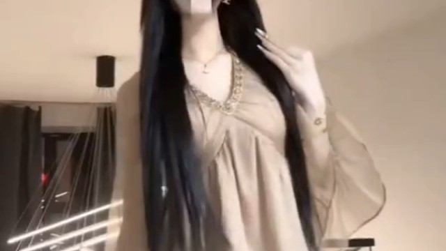 喜欢姐姐还是妹妹～