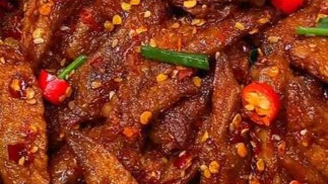 冷吃热吃都好吃的虎皮鸡翅尖，酥酥软糯，特别入味#好吃到停不下来 #追剧小零食 #零食推荐