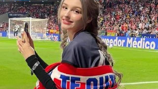 每日分享#马竞女球迷 #辣妹穿搭 #外国小姐姐 #分享 #颜值