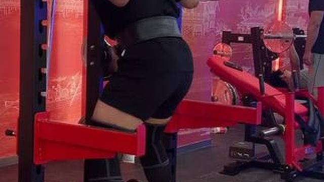 训练成绩已达700kg！ 蹲推日 双双破pr✌️ #健身 #力量训练 #健身小白成长记