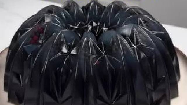 精致女人沉浸式自制水果果冻vlog～✨ 
#自制水果果冻 #果冻制作 #甜品制作 #美食制作 #自己