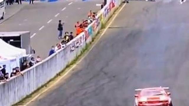 弯道快才是真的快#速度与激情 #比赛现场 #赛车 #飘移 #弯道快才是真的快