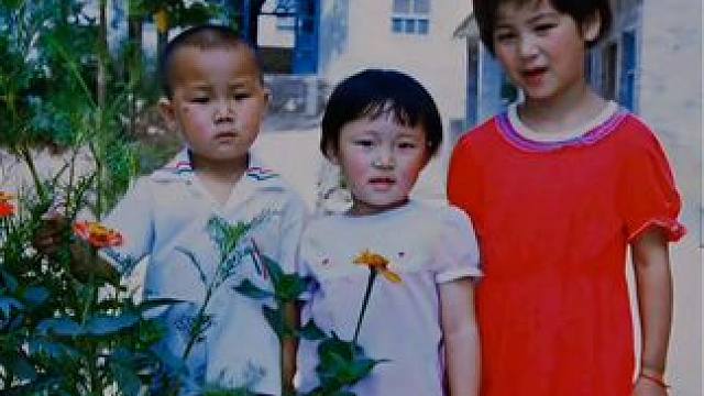 用AI把老照片还原成了视频，看到已经离开的老人，一边做视频一边泪流满面，从心里实在太想念你们了，匆匆