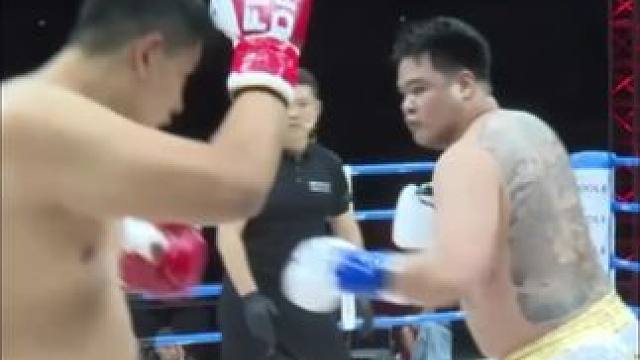 大体重扫腿！一击碾碎，真顶不住！#椒王风云 #自由搏击 #格斗