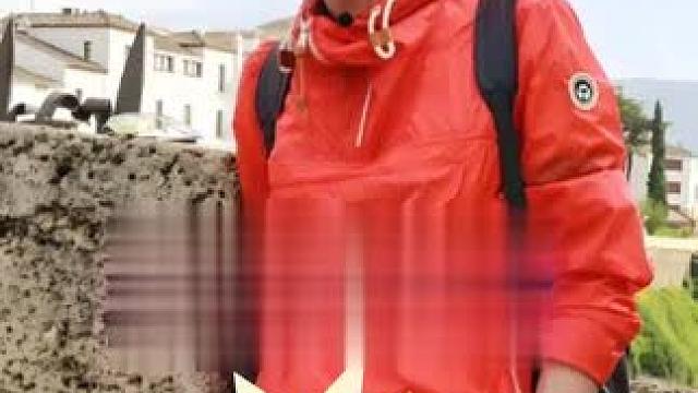 为何镜头总是避开张翰下半身？一段拍戏花絮曝光，笑掉了我的西班牙#张翰  #景甜 #娱乐评论大赏 #内