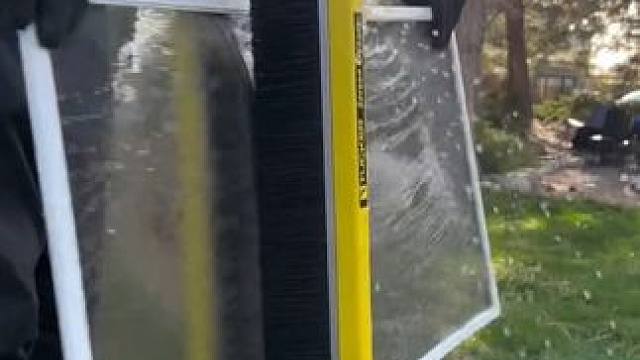 家庭纱窗清洁清洗！ #纱窗刷 #结实耐用 #实用工具 #极度舒适 #解压