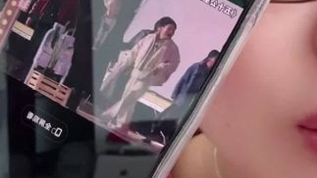 #汪峰宁静牵手 #汪峰宁静 #万万没想到 #桃花坞 #汪峰否认与宁静恋爱