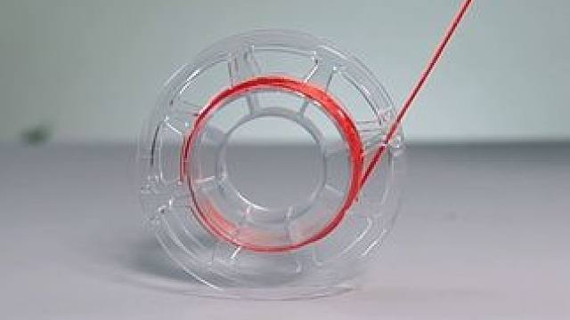 拉动线盘上缠绕的线头，往往会给人反直觉的运动方向#趣味实验 #力矩支点#线盘悖论