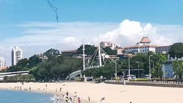 夏天的厦门，风景非常美丽！#蓝天白云晴空万里 #治愈系风景 #手机摄影 。