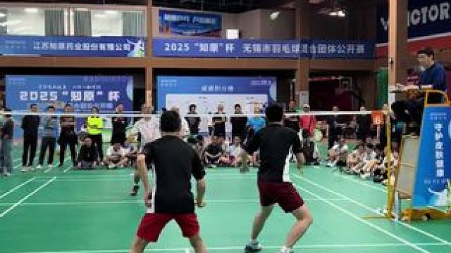 羽毛球精彩男双，鱼跃救球太酷啦