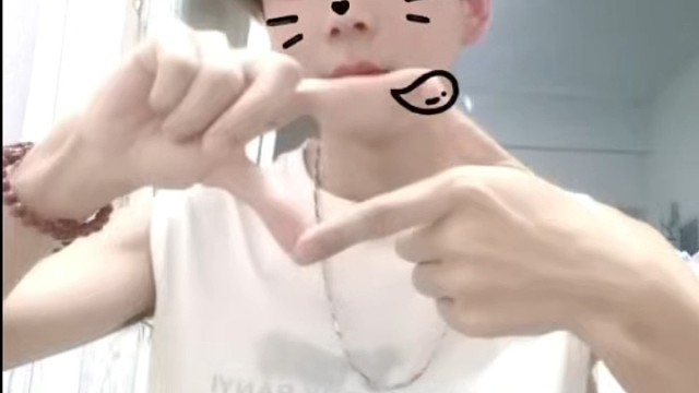 你要带我送的项链，挂我的照片