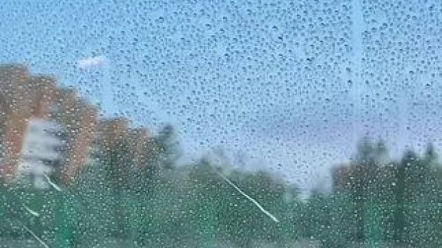 汽车玻璃有油膜，雨天或夜晚玻璃模糊不清有眩光，雨刮也刮不干净 试试这个光亮鼠标#玻璃爽油膜去除剂 #