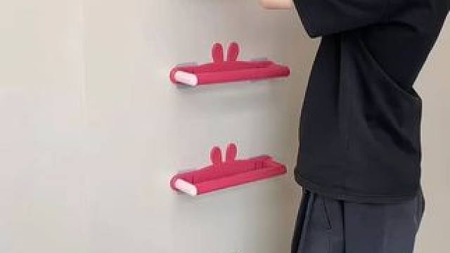 可伸缩拖鞋架，凉鞋拖鞋用它收纳不占空间，还是个 #可伸缩毛巾架 ，卫生间干净整洁多了 #免打孔  #