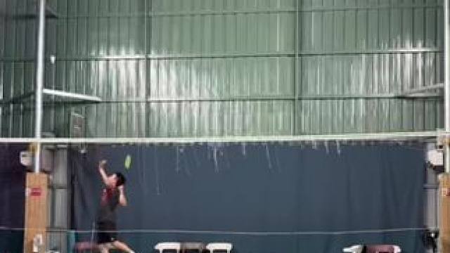 小小劈吊，拿下#羽毛球单打 #自学 #羽毛球 #劈吊 #李宇轩教练