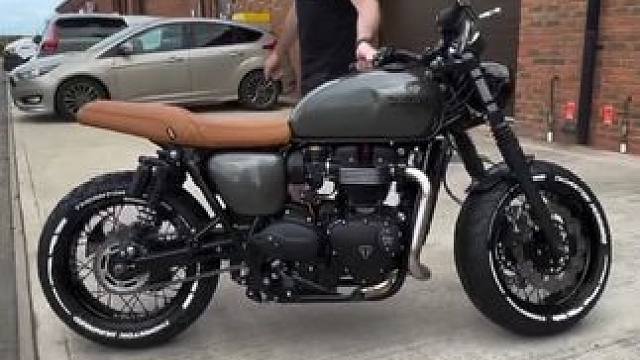 凯旋T120 #凯旋摩托 #凯旋t120 #凯旋t100 #复古机车 #摩托车