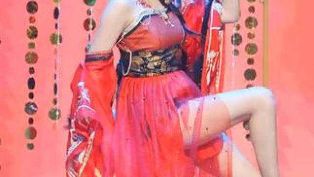 十里桃花 #美女 #舞台