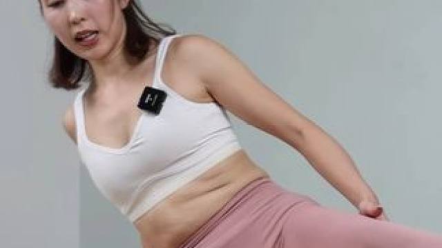 瑜伽30秒：鸽子式缓解身体疲劳 #瑜伽 #健身日常 #锻炼身体增强体质 #我要上推荐