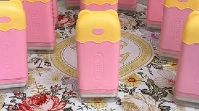 手洗衣服一定少不了这个#肥皂起泡器，起泡很丰富不打滑，可以把肥皂用的一点都不剩，还是个好看的#肥皂盒