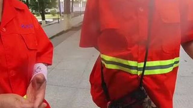 好久没发视频了，今天在公园给小姐姐拍照顺便拍了一个#邻水 #约拍 #摄影约拍 #街拍 #邻水约拍