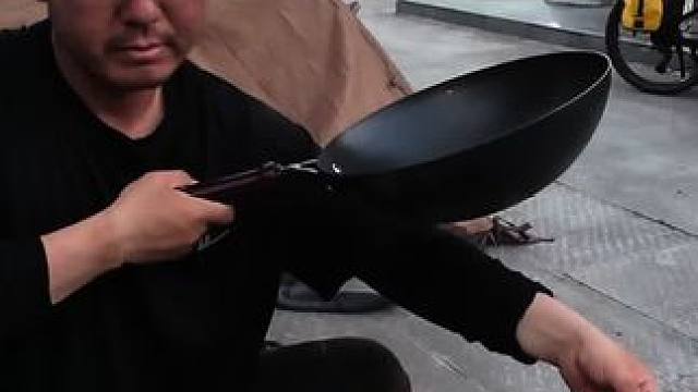 骑行甘肃，走出陡峭大山进入陕西境内，没有补给景区门口煮个面 #vlog日常 #户外露营 #露营美食 