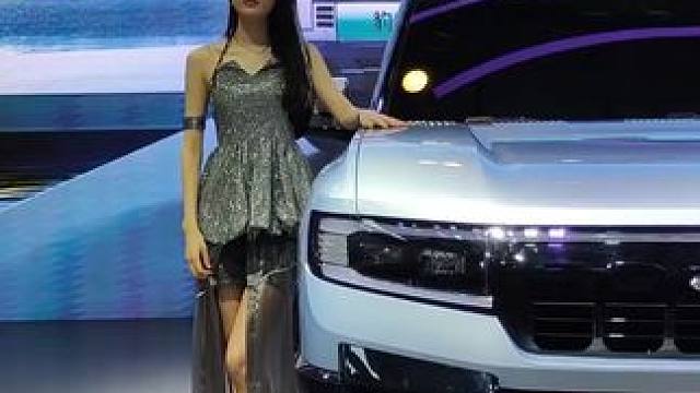 秋高气爽看车佳时！青岛国际车展门票12.34元，手机扫码直接进。苗岭路展厅大，品牌多。二十四届老品牌