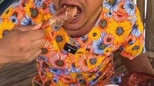 酸辣️木瓜丝香酥大烤鸭 #美食 #户外美食 #泰国美食 #内容启发搜索