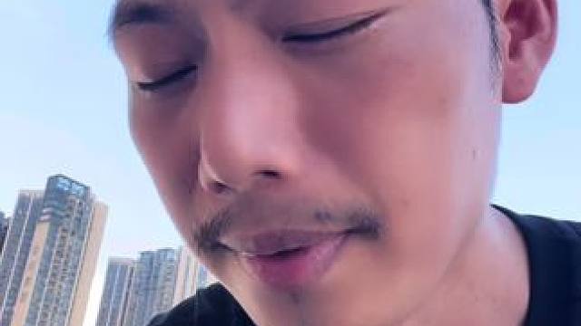 跟俄罗斯做生意会越来越穷，因为他的货币体系没有价值没有兑现价值。#贸易 #货币 #美元 #金融 #投