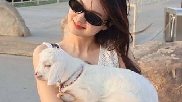 毕业旅行vlog.#新疆美食 #新疆旅游 #毕业旅行vlog#去新疆穿搭