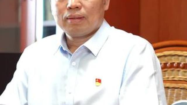 鸿鹄展翼，万里可期。此去山高路长，愿同学们传承南体精神、建树四海八方，一路风景、一生芳华!