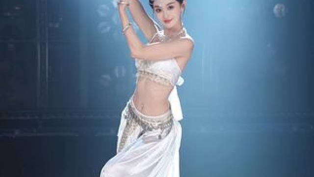 沉睡的雪山精灵醒了#踏雪归集#敦煌舞