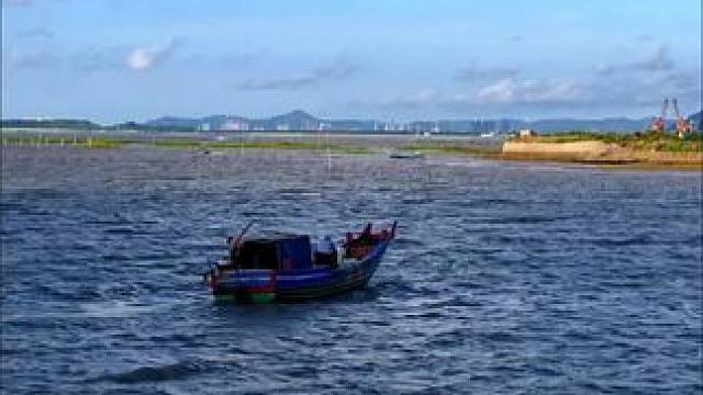 温州西门岛，领略渔家出海捕捞风情。