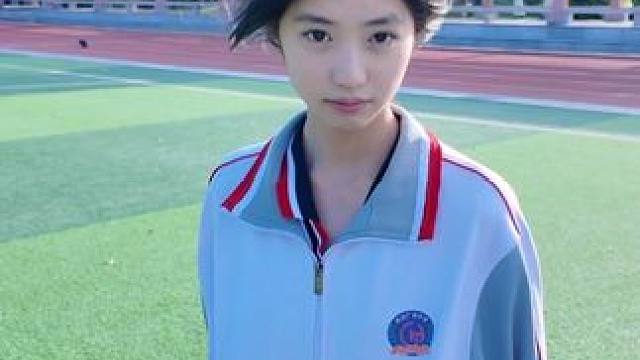 #女高#校园 原来你不是木讷的树 只是不为我簌簌