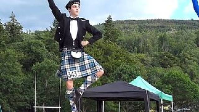 原来苏格兰的男人都是穿裙子的？ #苏格兰 #穿裙子