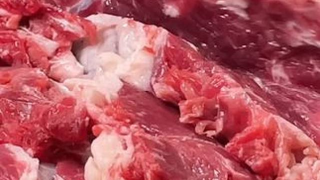 今天分享一个炖牛肉软烂入味的小窍门 