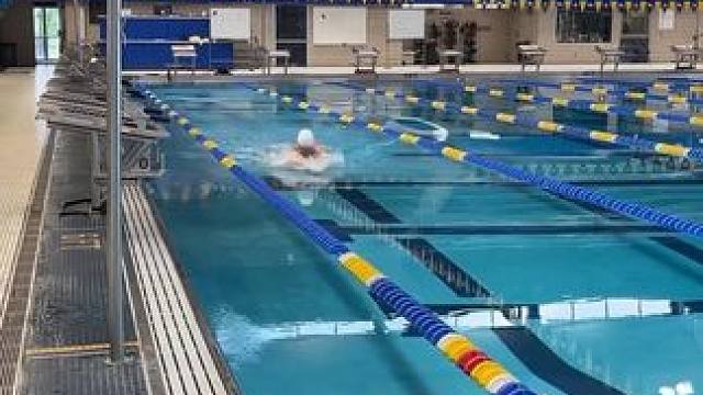 蛙泳25米全力冲刺训练‍♀️12秒算什么水平技术？ #蛙泳 #蛙泳训练 #游泳 #游泳训练