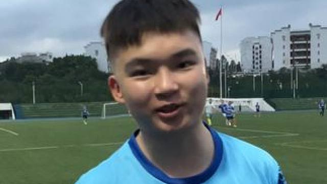 不是吧，踢波就落大雨，难道连老天……
#足球 #日常分享 #杰森不懂球 #初学者 #野球场