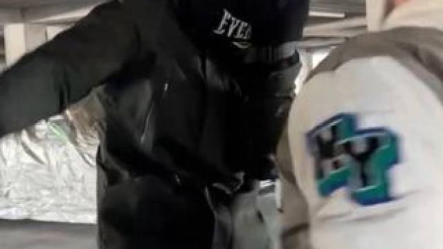 当你说出最危险的地方留给我时 所有人都已经认定你能顶得住了#暴力美学