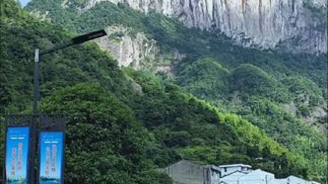 将心放任于天地间，所有的不知所措都会释怀。雁荡山景色。