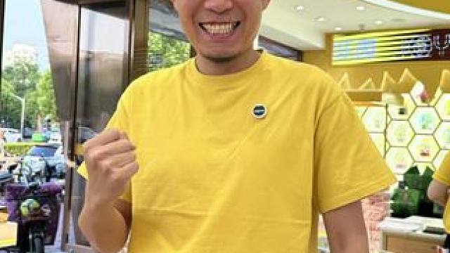 牛肋条随便吃这个氛围好太好了，以前马路杀多少？真不如吃这个#牛肋条 #牛肋条自助 #自助餐 #烤肉自