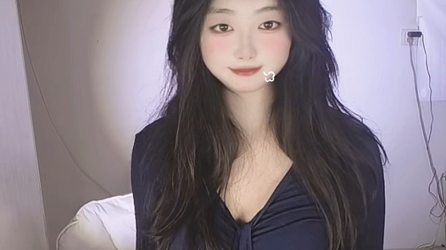 有事儿记得给我发消息，虽然大事帮不了，小事不想帮，但记住,有事给我发消息，我看看能不能帮倒忙