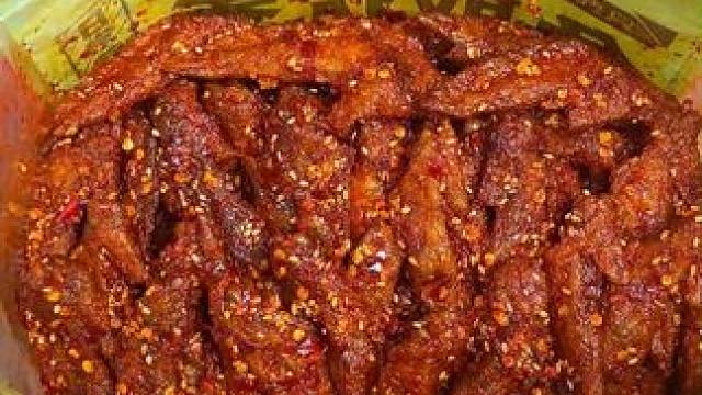 新晋追剧搭子！巨巨巨好吃的虎皮鸡翅尖，肉质紧实一咬就脱骨#好吃到停不下来 #零食推荐 #追剧小零食