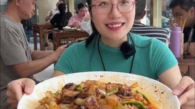 眉山惊现88一份的回锅肉！#肥肠事务所 #回锅肉 #同城好店推荐 #眉山美食