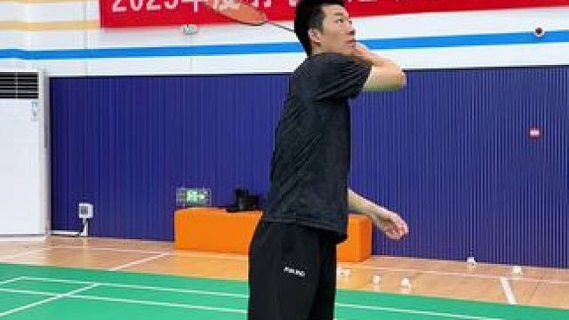 零基础也能轻松上手！专业教练详细分解教学来了！#羽毛球教学 #正手发高远球 #羽毛球技巧 #新手必看